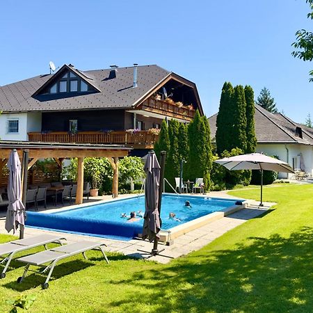 Haus Familie Presslauer-Mori Apartment Клопайн ам Клопайнер Зее Екстериор снимка
